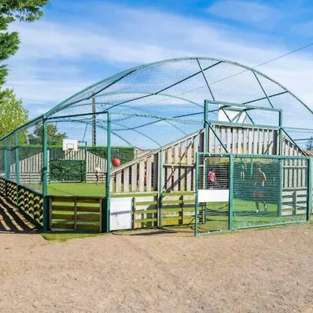 4 Etoiles - Piscine - Efceih Kamp alanı