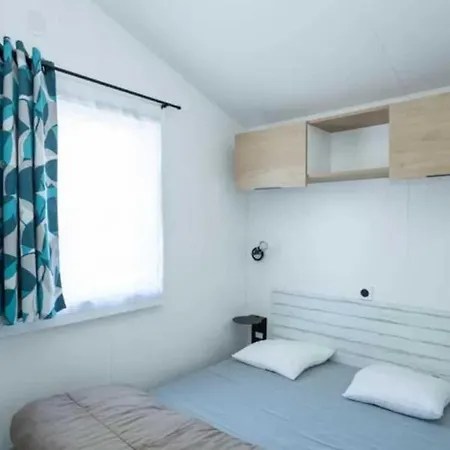 4 Etoiles - Piscine - Efceih Kamp alanı *