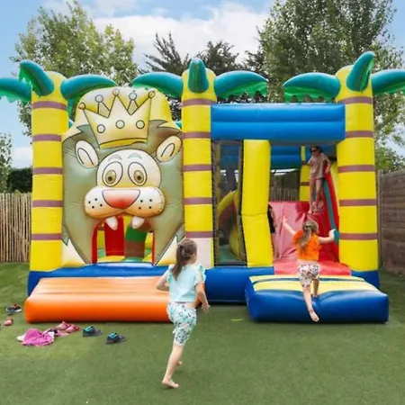 4 Etoiles - Piscine - Efceih Kamp alanı *