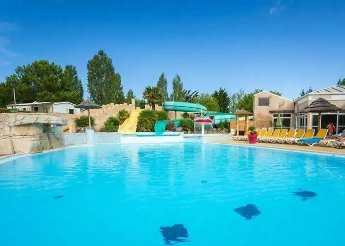 营地 4 Etoiles - Piscine - Efceih *