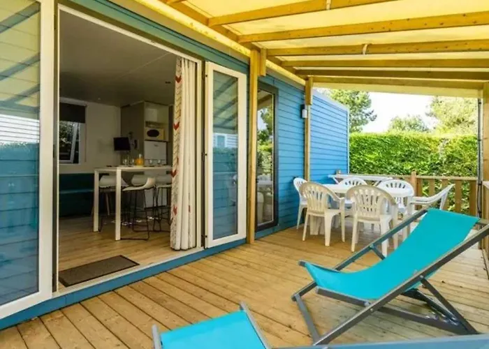 营地 4 Etoiles - Piscine - Efceih