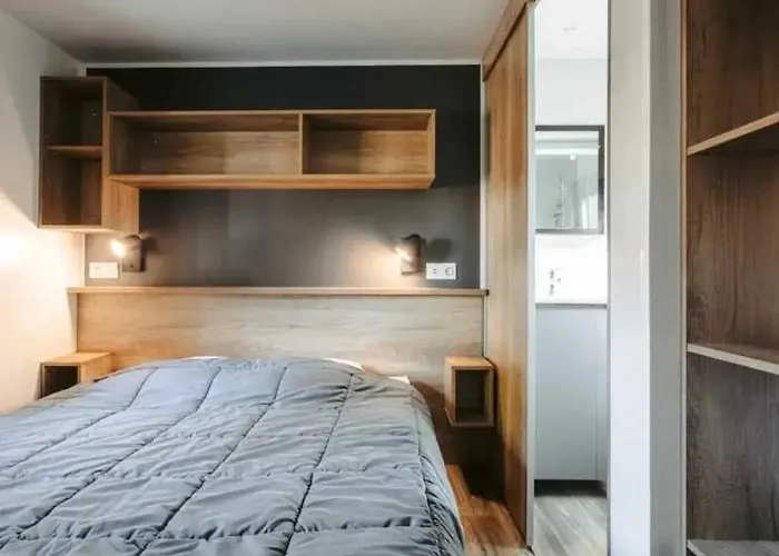 营地 4 Etoiles - Piscine - Efceih *